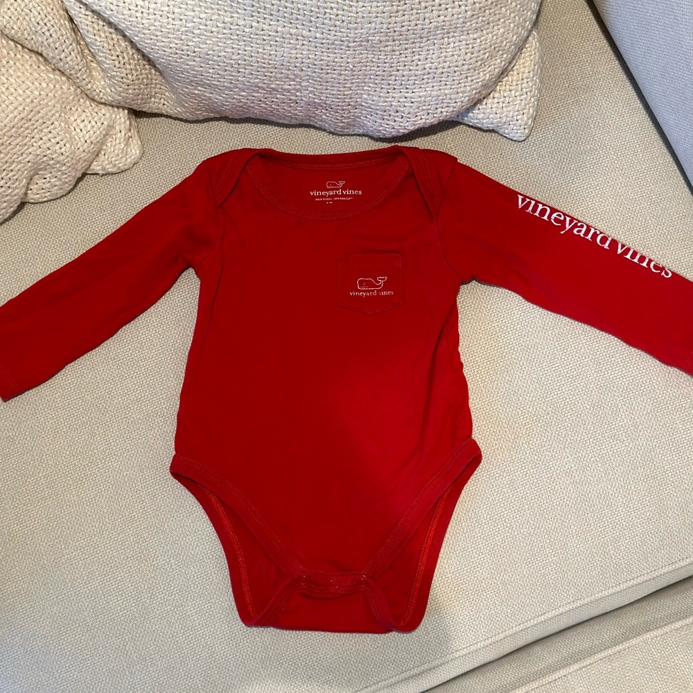 Vineyard vines baby onesie in red. 12-18m